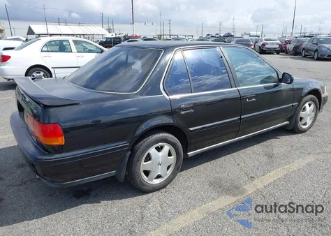 1993 Honda Accord 10Th Anniversary from USA, damaged, VIN 1HGCB7691PA113578